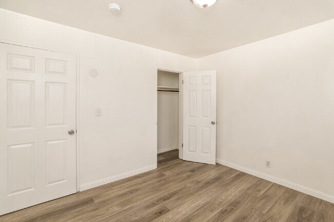 Building Photo - 2810 Devon Way