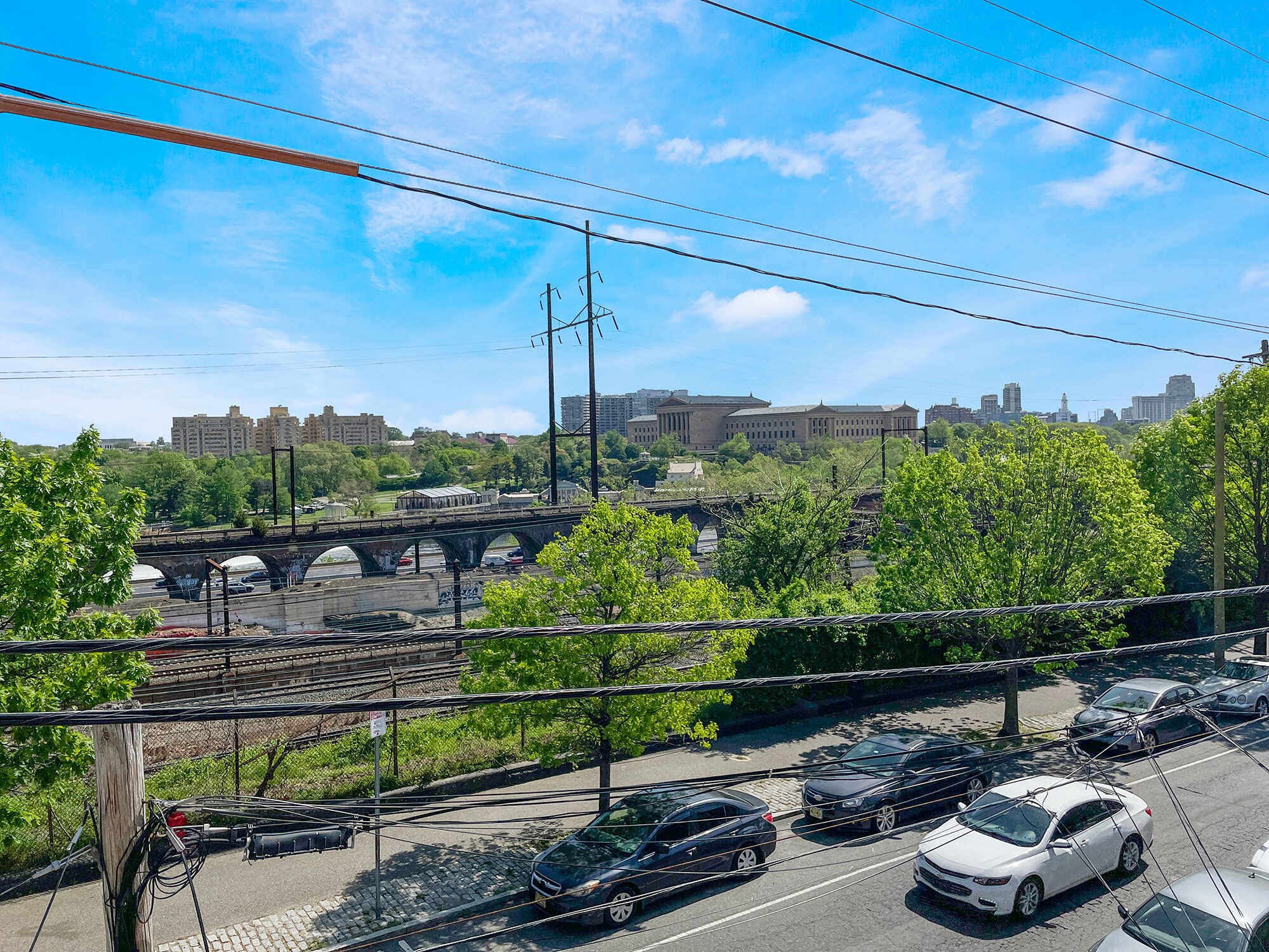 Building Photo - 637 N 32nd St