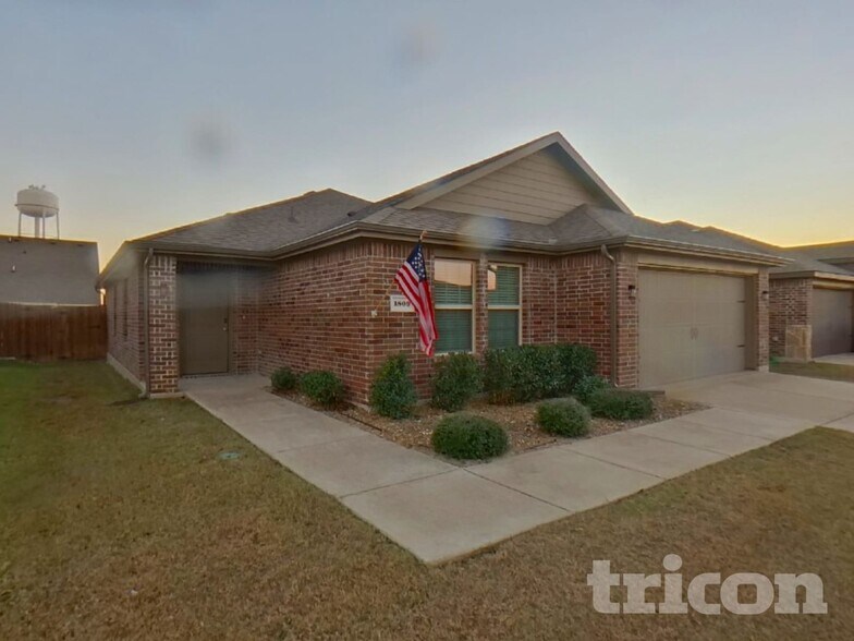 Building Photo - 1809 Princeton Ave