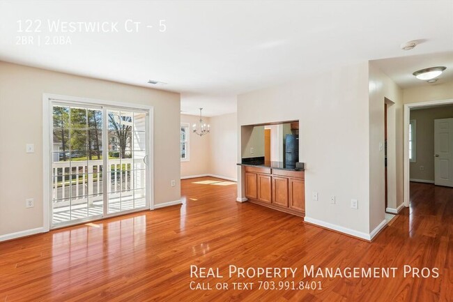 Building Photo - 122 Westwick Ct
