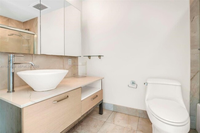 Building Photo - 218 SE 14th St