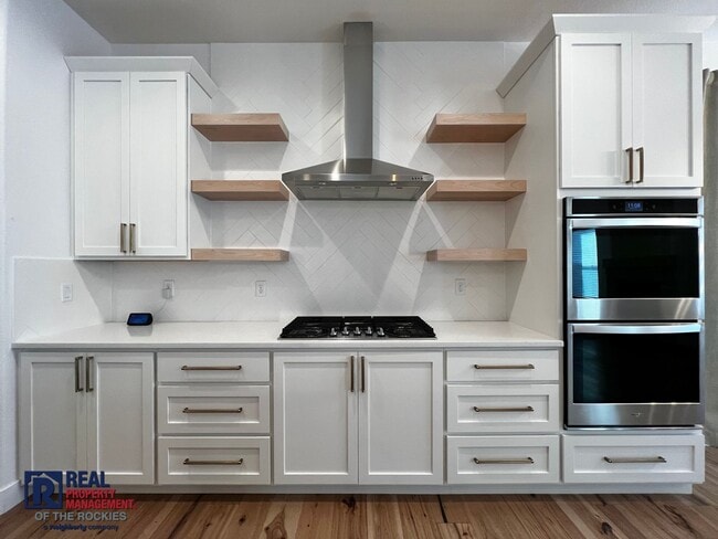 Building Photo - Gorgeous 4 bed 3 bath + Office home located on the 12th Tee of the TPC golf Course!