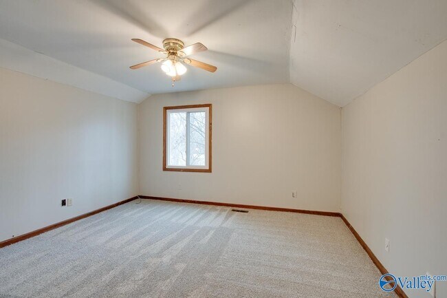 Building Photo - 9020 Mahogany Row SE