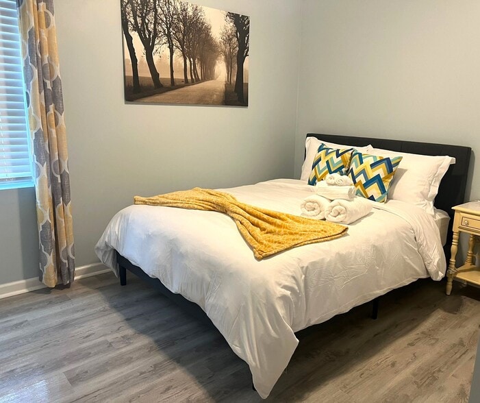 Building Photo - 1870 Waldrep Cir SE