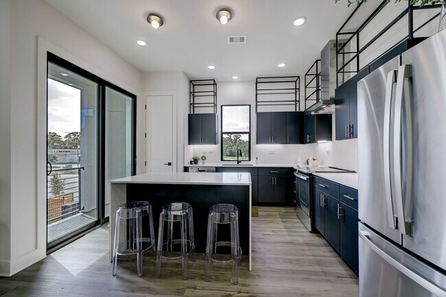 Building Photo - University Oaks – Modern Luxury Living in the Heart of Houston