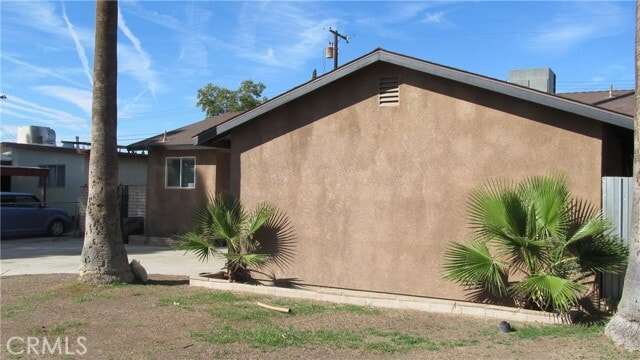 Building Photo - 708 Geneva Ave