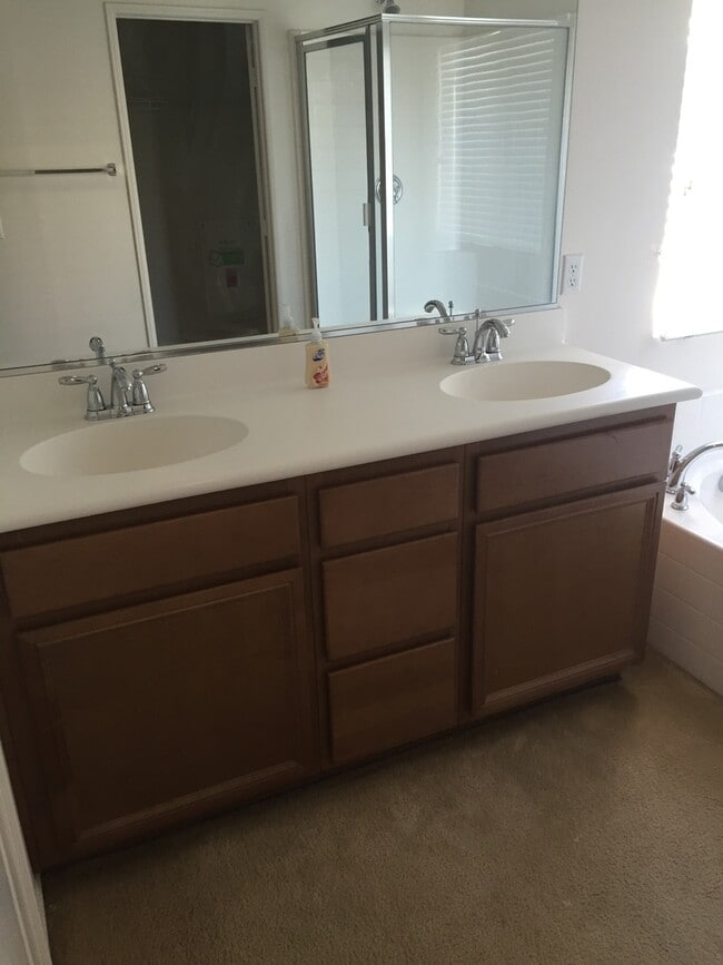 Building Photo - Two Story Townhome -  Moreno Valley