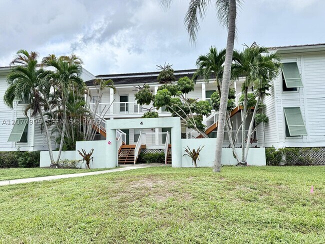 Building Photo - 277 Cypress Point Dr