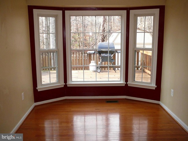 Building Photo - 231 Vine Pl