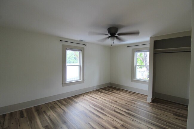Building Photo - 56 Grindstone Rd