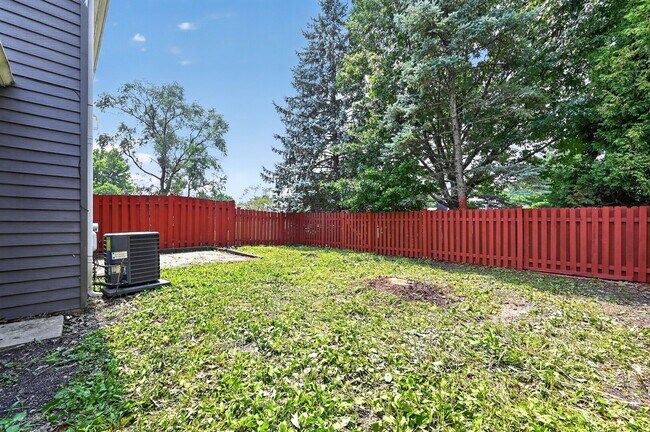 Building Photo - 1371 Andover Dr