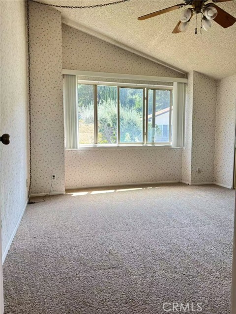 Building Photo - 1400 S Montezuma Way