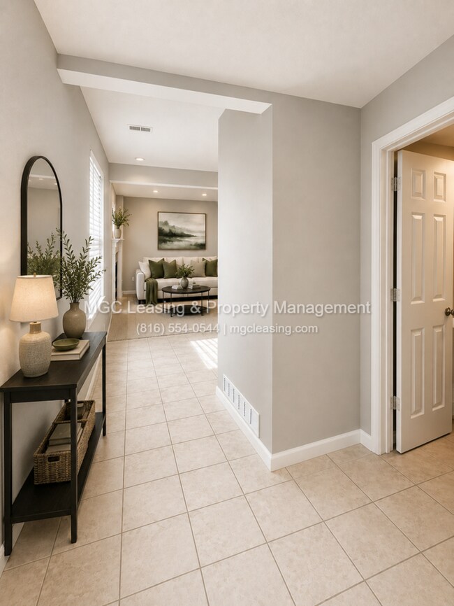Building Photo - Spacious 3-Bedroom Townhome on the North side of Lee's Summit