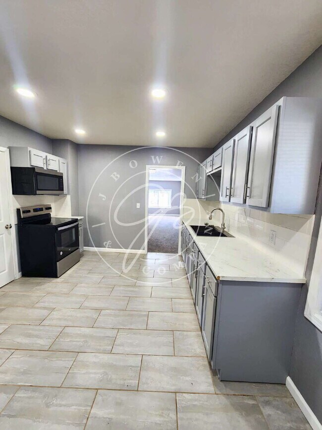 Building Photo - Basically, Brand New! Open Layout 1-Story ...