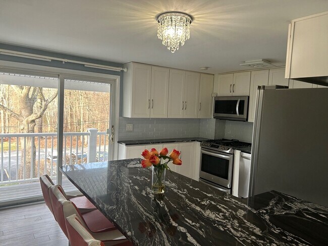 Building Photo - 37 Will Dr