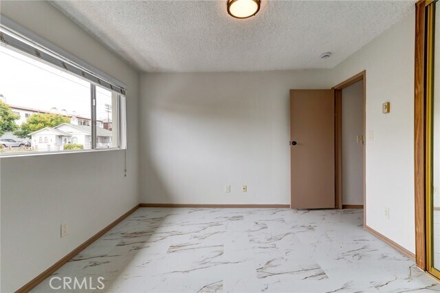 Building Photo - 2910 S Peck Ave