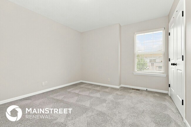 Building Photo - 410 Golfview Dr