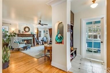 Building Photo - 717 S Elvira Ave