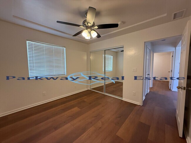 Building Photo - 8549-8551 Wintergardens Blvd.