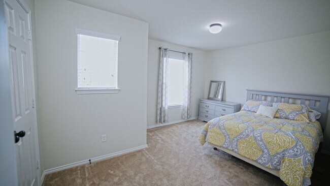 Building Photo - Home for Rent