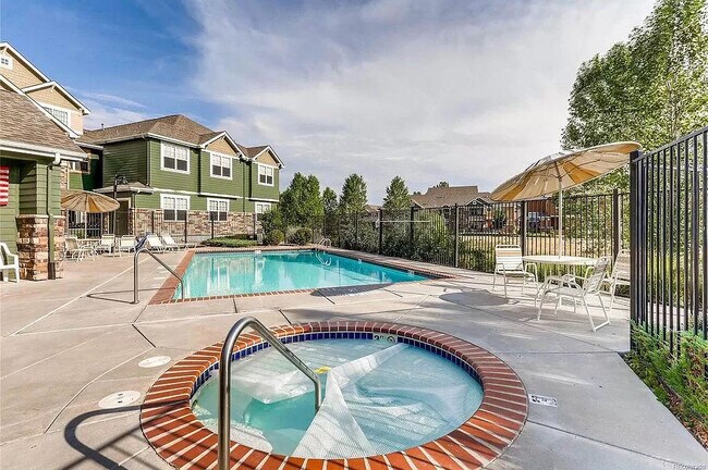 Building Photo - 7130 Simms St