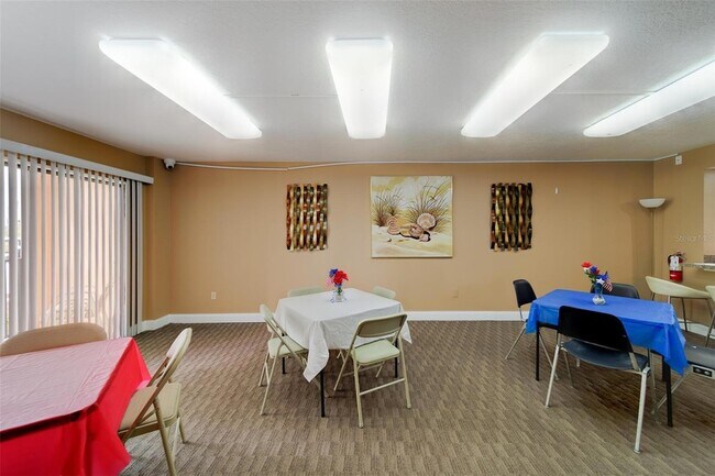 Building Photo - 51 Island Way