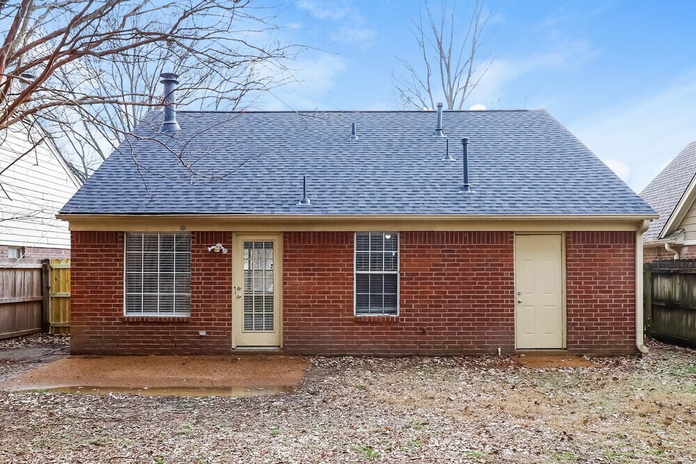 Building Photo - 7924 Anne's Cir