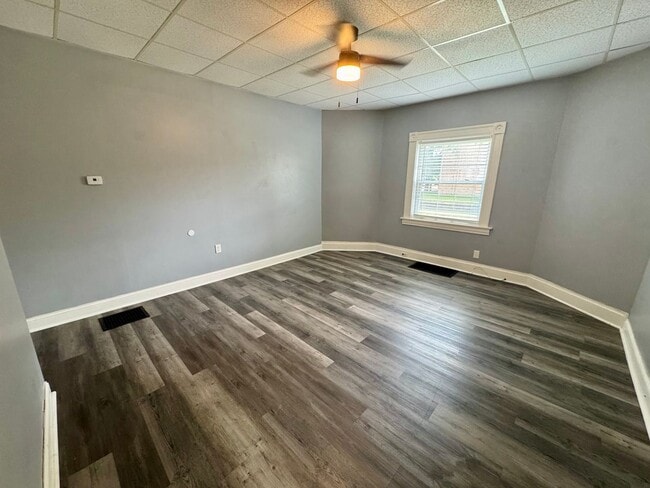 Building Photo - 505 Dawson Ave