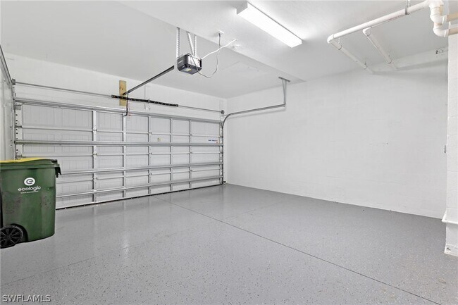 Building Photo - 15975 Grassland Ln