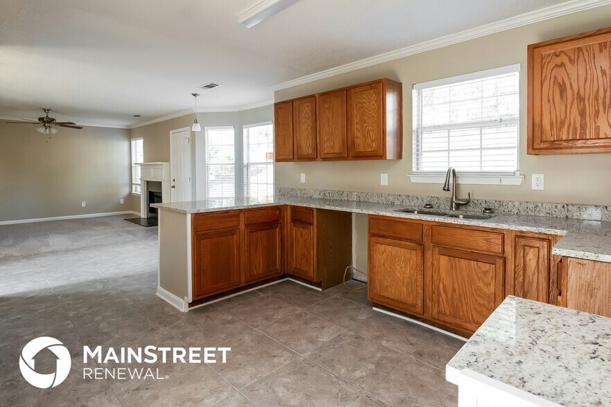 Building Photo - 10878 Tara Village Way