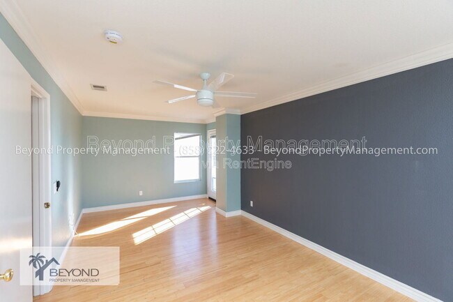 Building Photo - 1275 Avenida Fragata