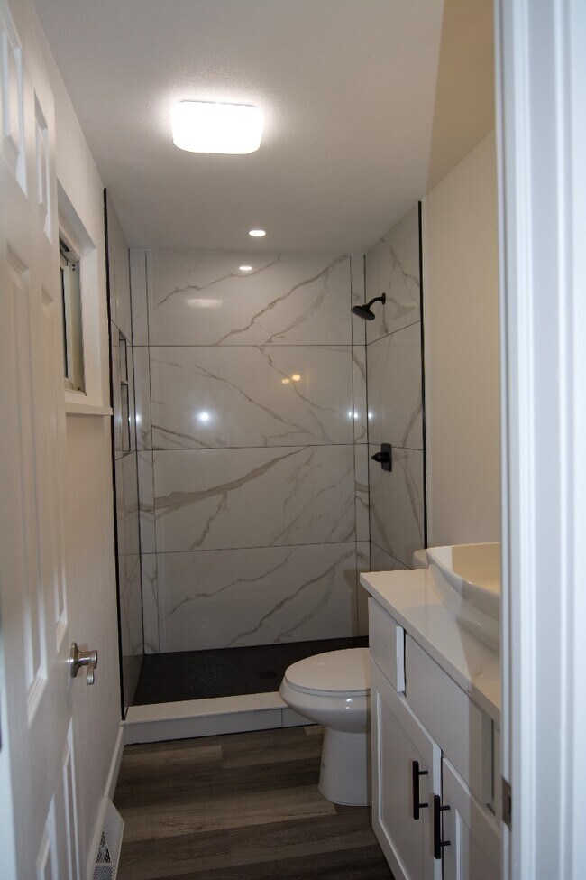 Building Photo - 8585 E Costilla Pl