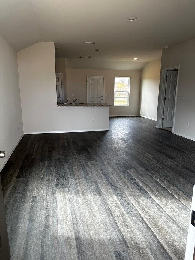 Building Photo - 1402 S Blandford St