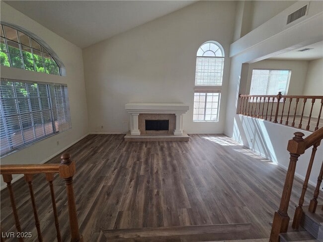 Building Photo - 8204 Tivoli Cove Dr
