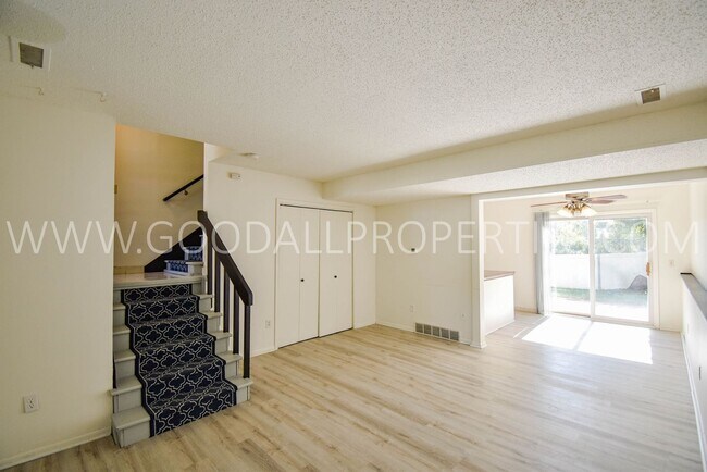 Building Photo - Completely Remodeled  2 Bedroom 1 bath Dup...