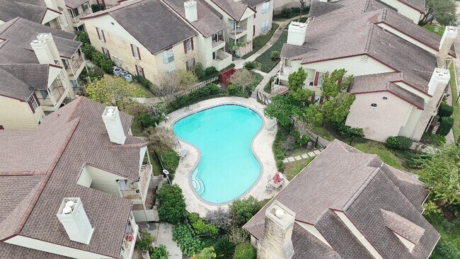 Building Photo - 2120 El Paseo St