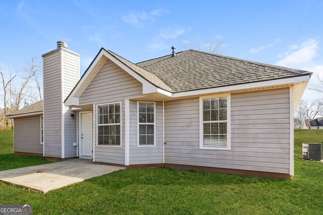 Building Photo - 3265 Trail Point