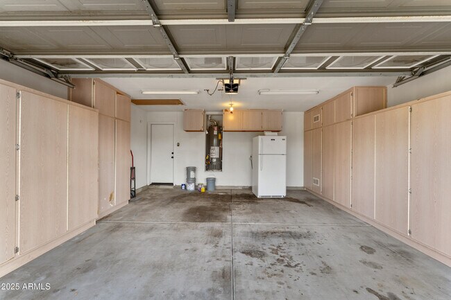 Building Photo - 8463 E Natal Cir