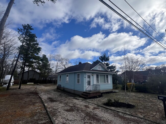 Building Photo - 516 Springfield Ave