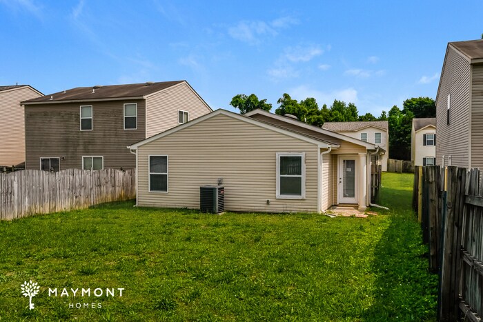 Building Photo - 16765 Wellhouse Dr