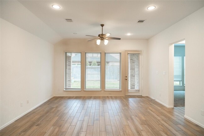 Building Photo - 31410 Golden Cliffs Ln