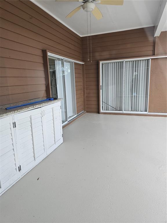 Building Photo - 417 Lake of the Woods Dr