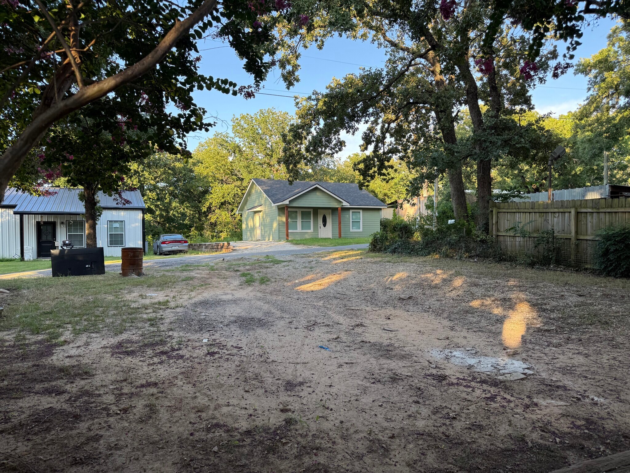 Building Photo - 74 Live Oak St