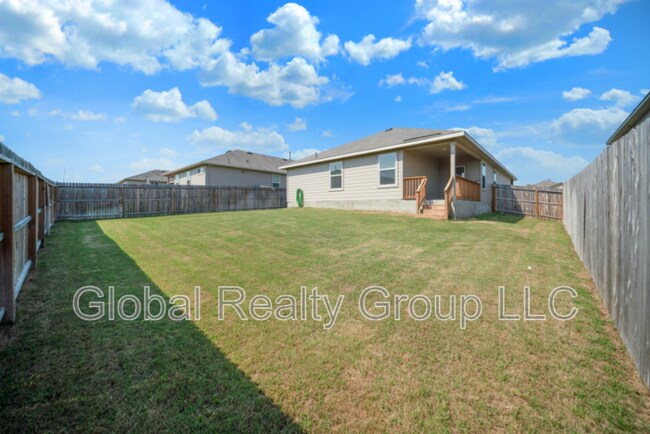 Building Photo - 213 Gravel Gray