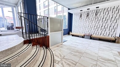 Building Photo - 4600 Duke St