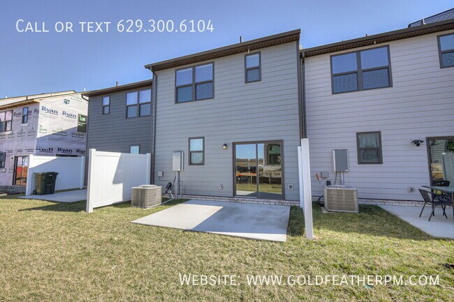 Building Photo - 2009 Walnut Ln