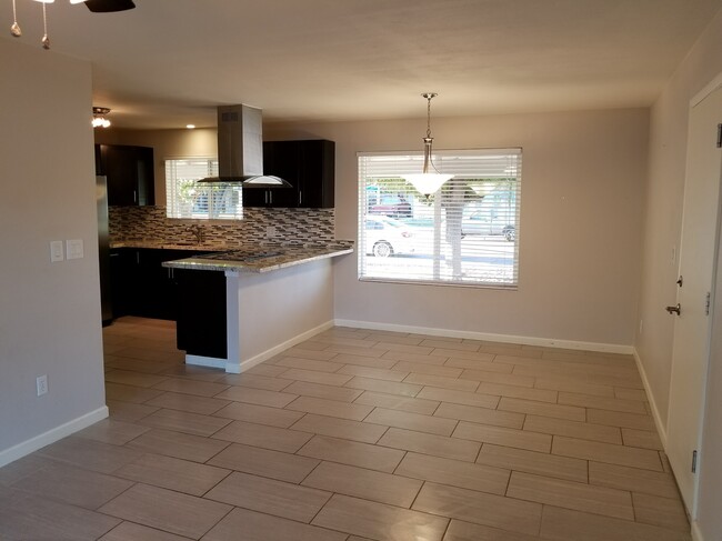 Dining Room - 205 E. Oxford Dr.