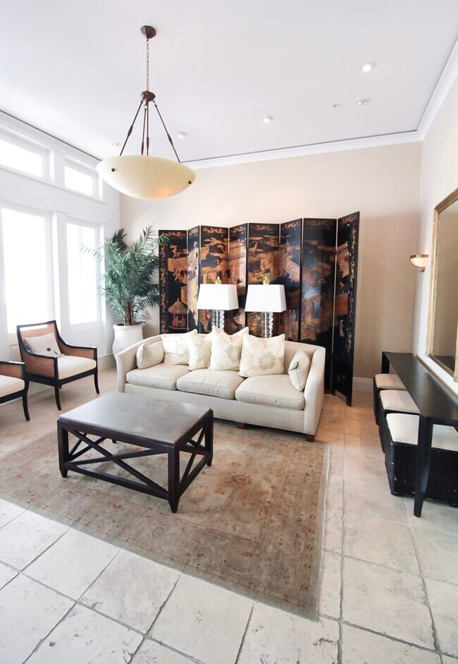 Building Photo - 2207 Postoffice St