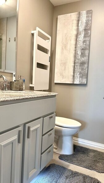 Building Photo - 190 S Wood Dale Rd