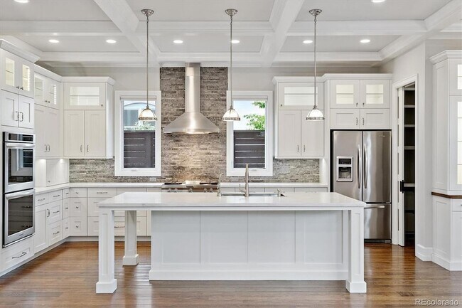 Building Photo - 510 High St